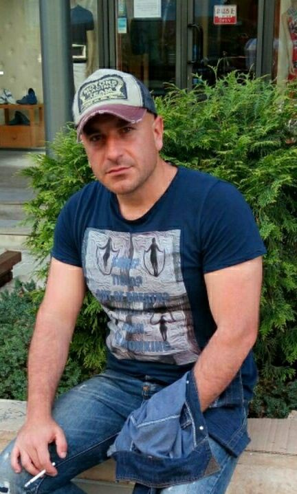  ,   Artur, 40 ,   ,   