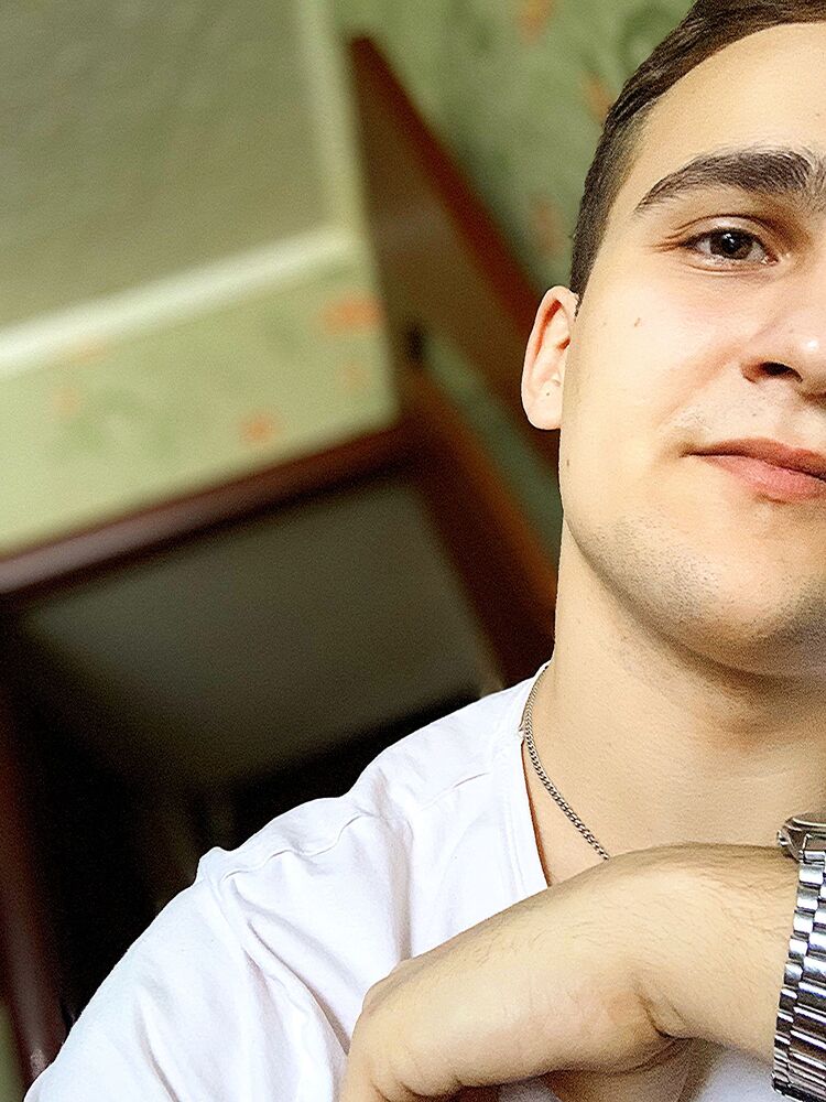  31608850  Ivan kolodin, 25 ,     