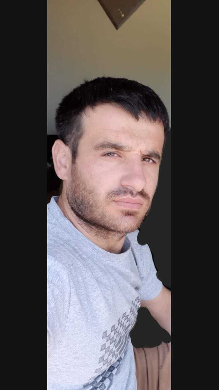  52798660  , 37 ,    