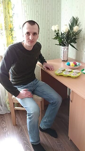  40968680  Andrei, 34 ,    