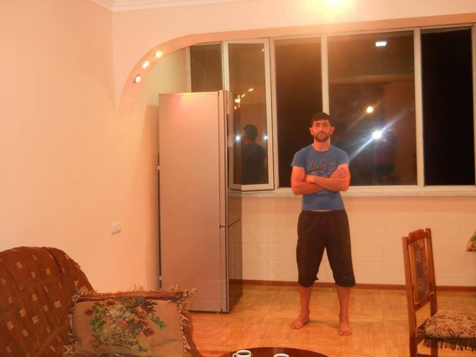  11085120  Samvel, 29 ,    