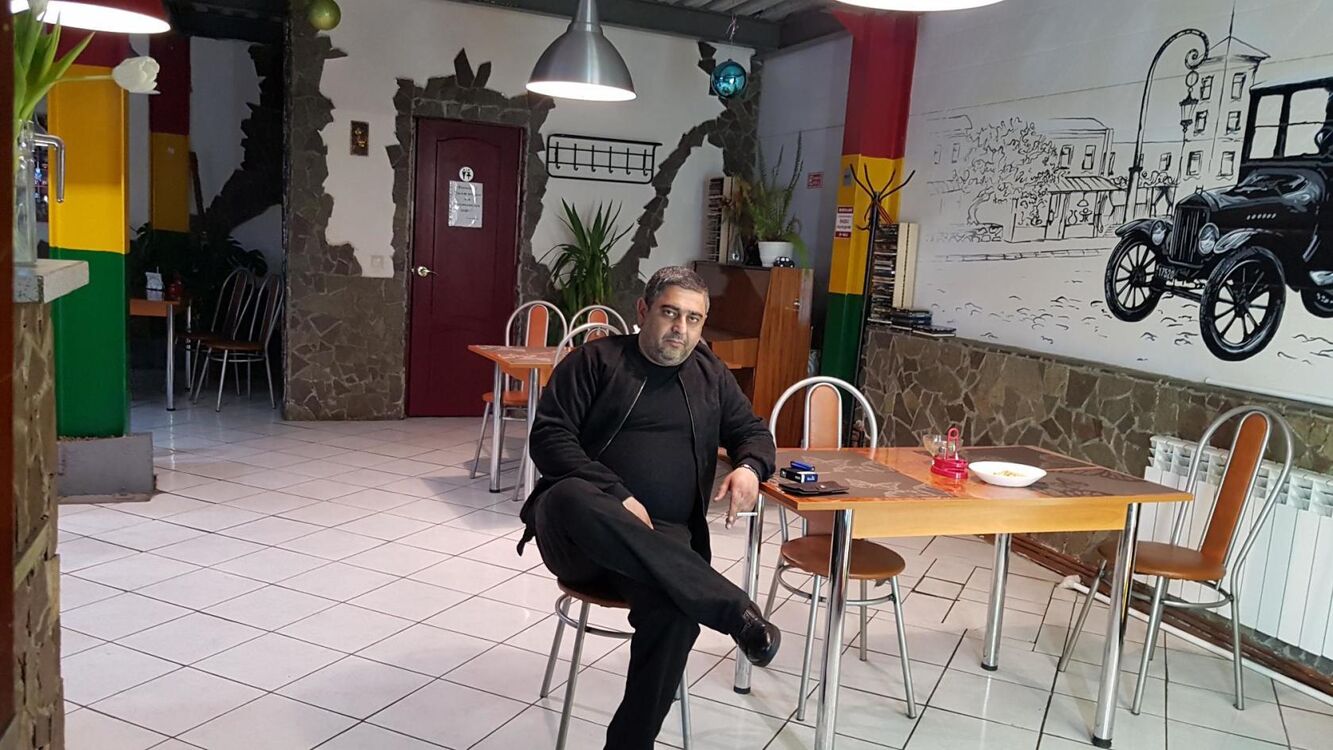 ���� 46841200 ������� Robert, 46 ���, ���� ���������� � ������