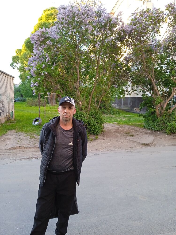  32895630  Alexander, 50 ,    