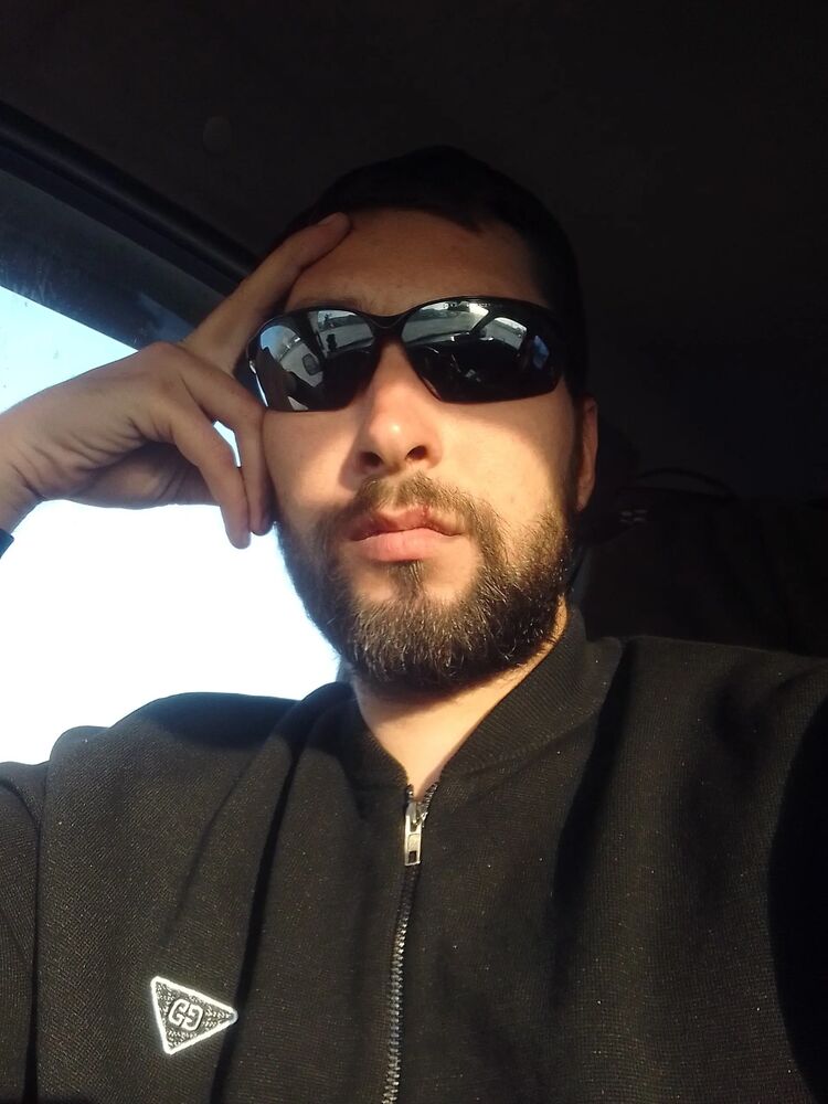  48092930  Vovchik, 29 ,    Deleted