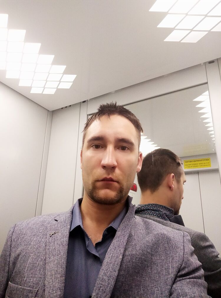  ,   Denis, 40 ,   