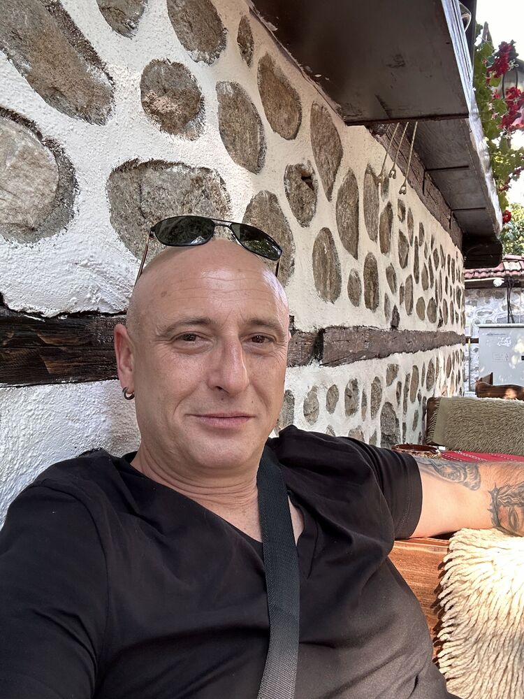 ���������� Hanau am Main, ���� ������� Atanas, 52 ����, ������������ ��� ������, ����� � ���������