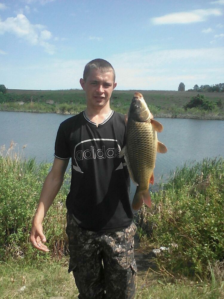  33364790  Maks, 32 ,    