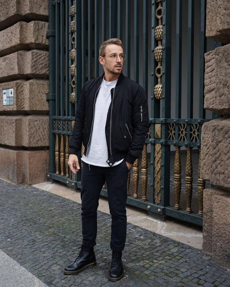  ,   Tommy, 42 ,     , c 