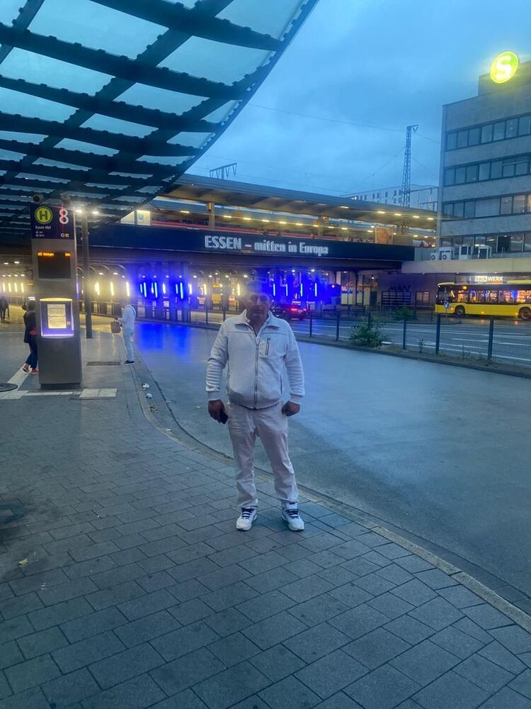  38850960  , 47 ,    Essen