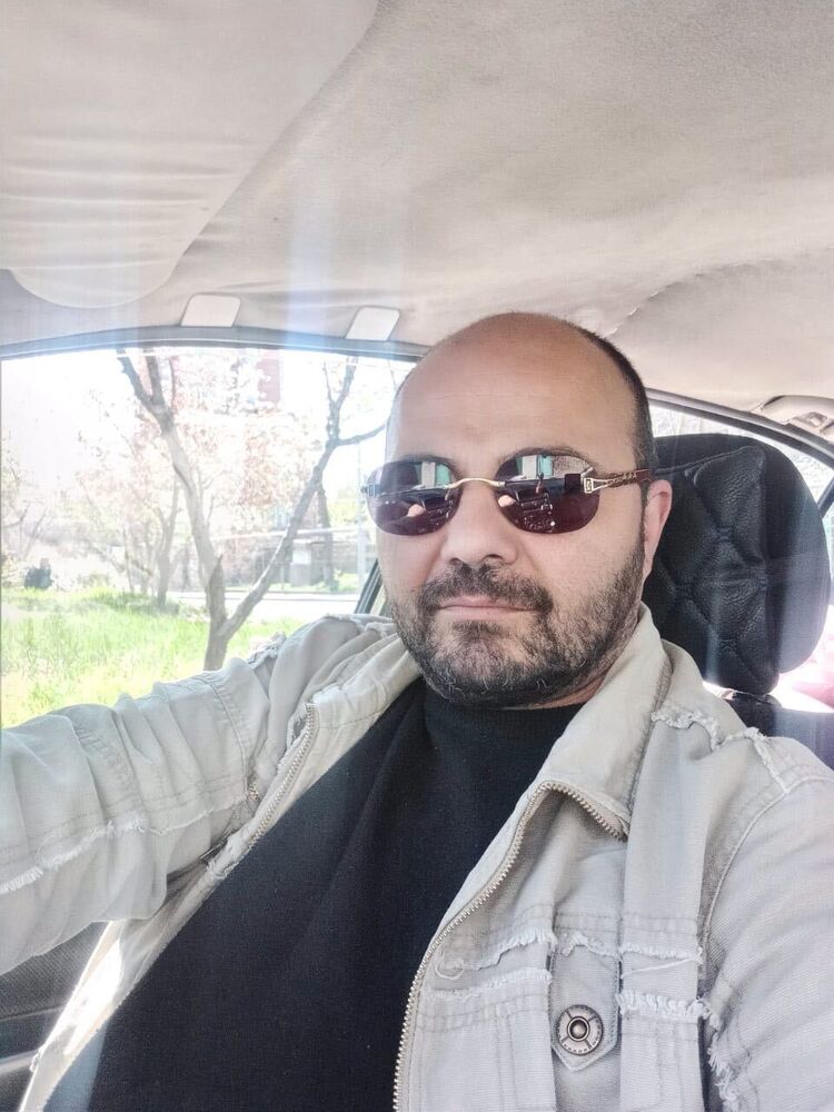  28649120  David, 45 ,    
