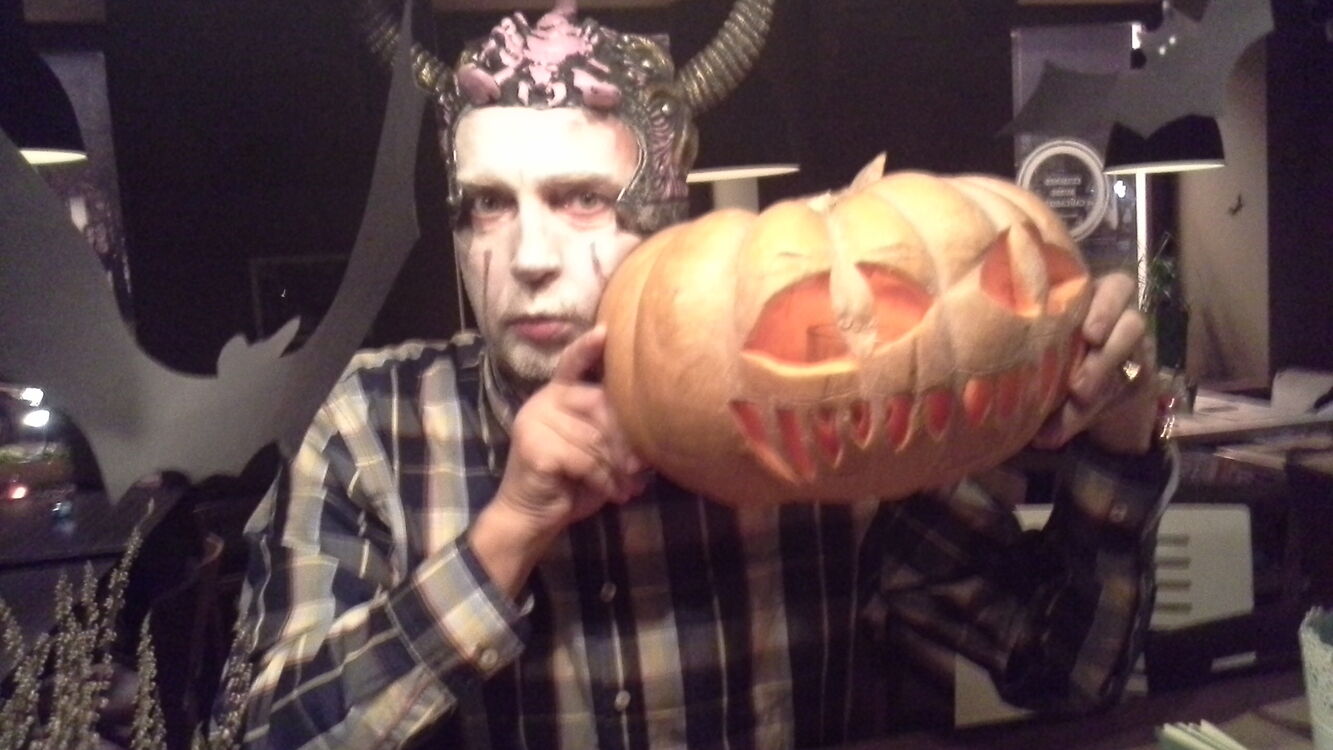  -,   Aleksei, 54 ,     
