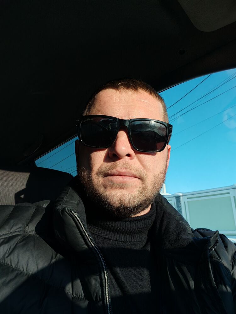  48679770  Stepan, 36 ,    
