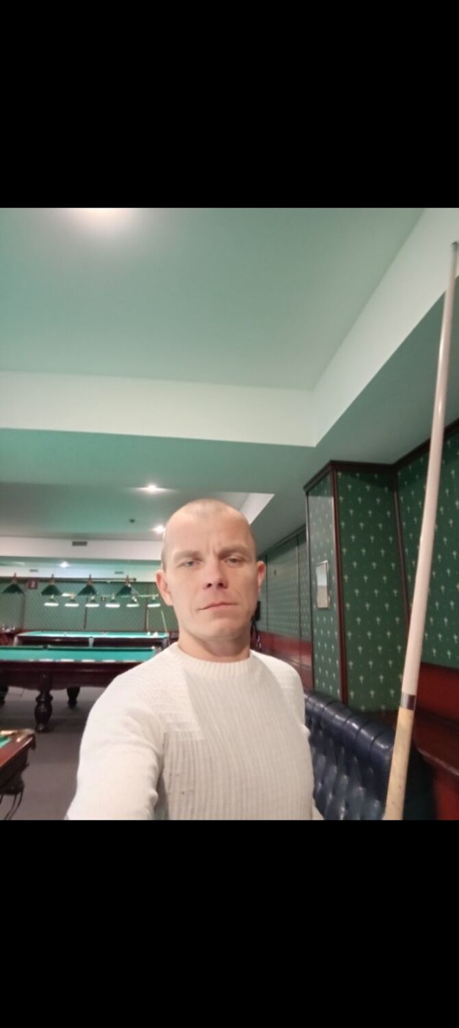  48566670  Rostislav, 40 ,    -