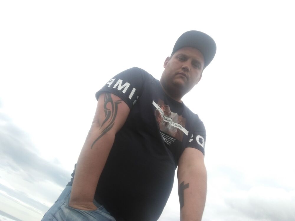  18957490  , 41 ,    -