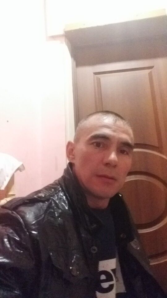  19093840  Nurzhan, 45 ,    