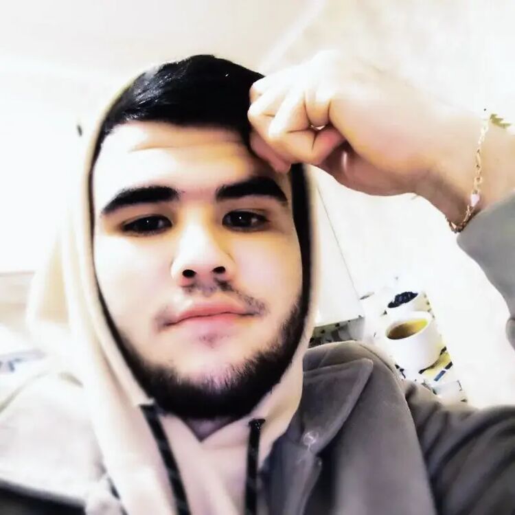 ���� 42369140 ����� Azizbek, 24 ����, ���� ���������� � ������������