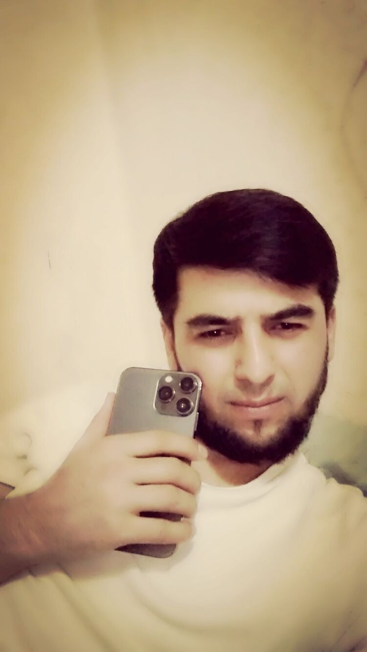  30722560  Farrukh, 30 ,    