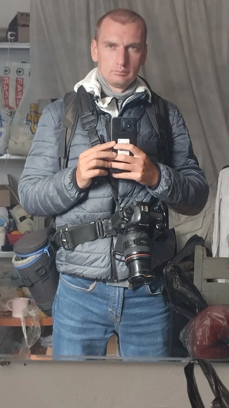  30695810  , 32 ,    -