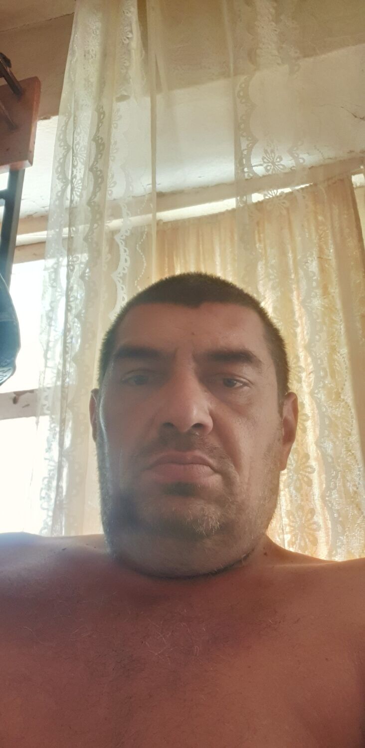  52824000  , 44 ,    