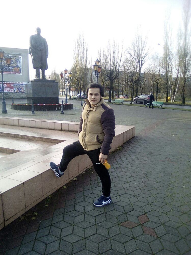  49337940  , 30 ,    