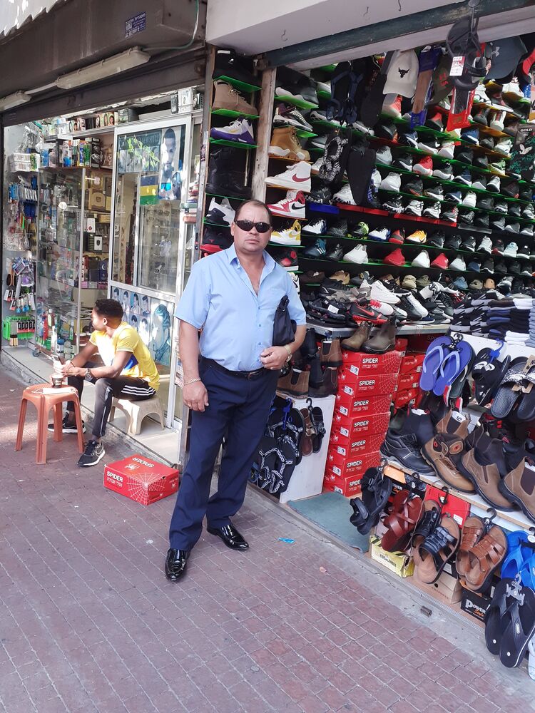  ,   Alic, 52 ,   ,   , c 
