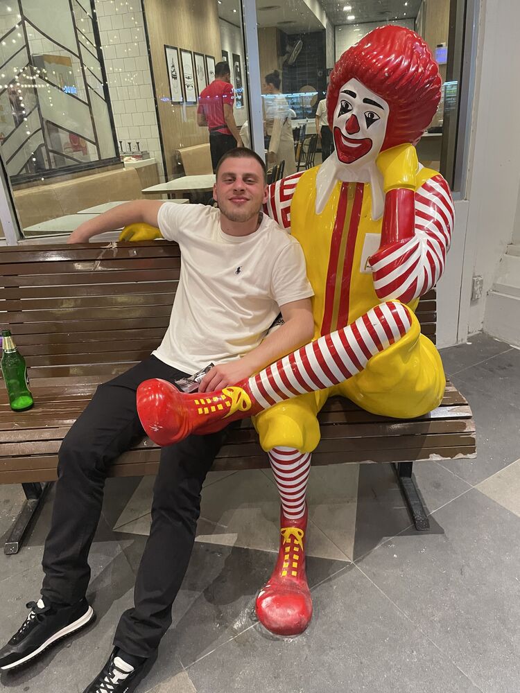  ,   Alex, 26 ,   ,   