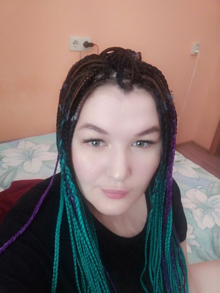  ,   Tatiana, 28 ,   