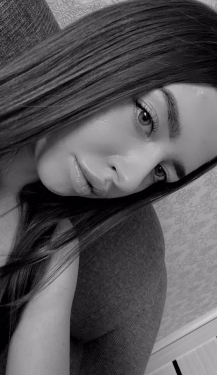  51891780  Maria, 22 ,    
