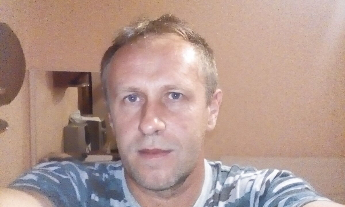  10429120  Wadim, 51 ,    