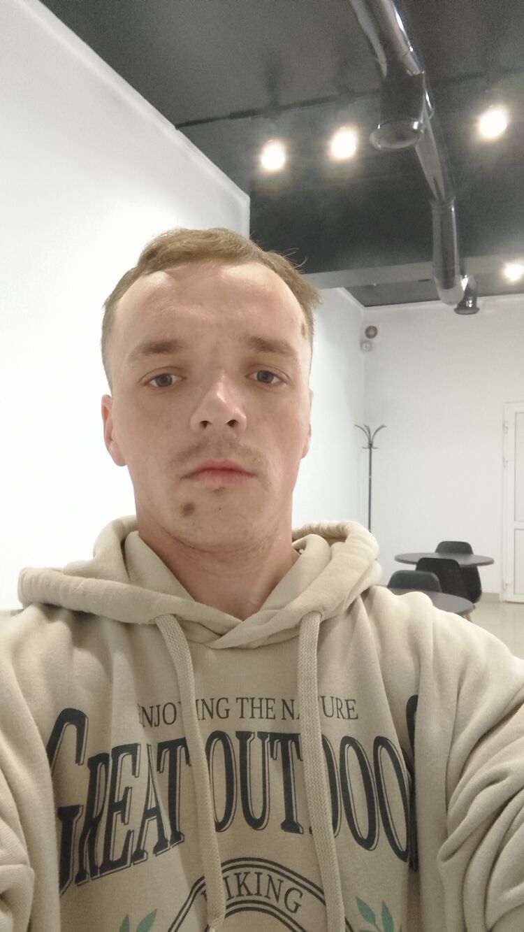  44290810  , 28 ,    