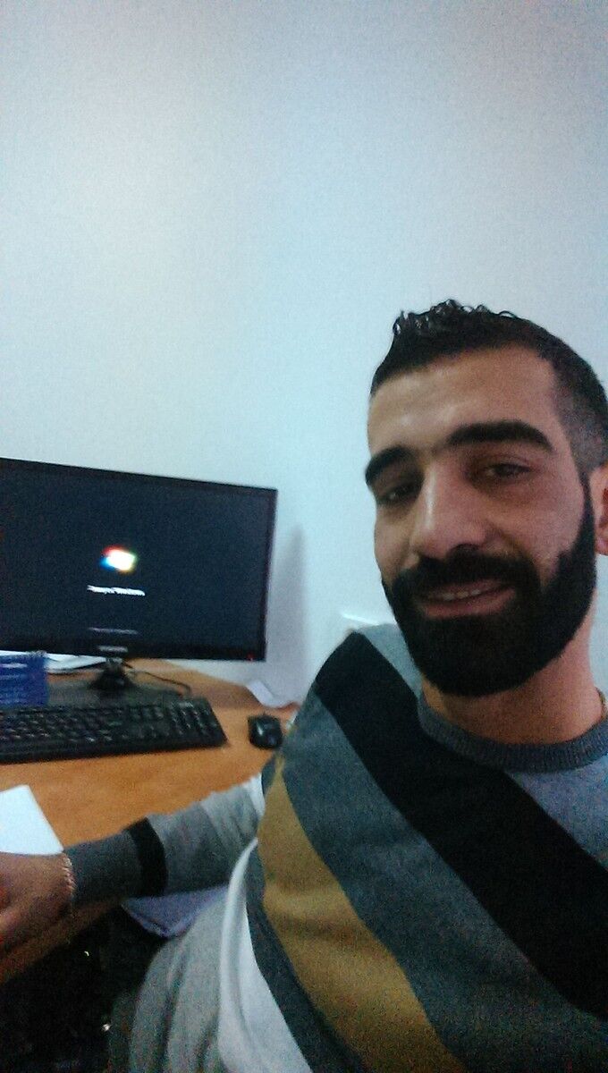 ,   Faroq, 38 ,   