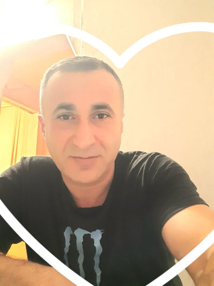  31961040  Zaur, 45 ,    