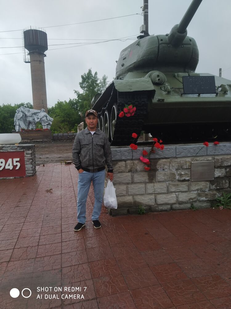  35533790  Dilmurad, 37 ,    