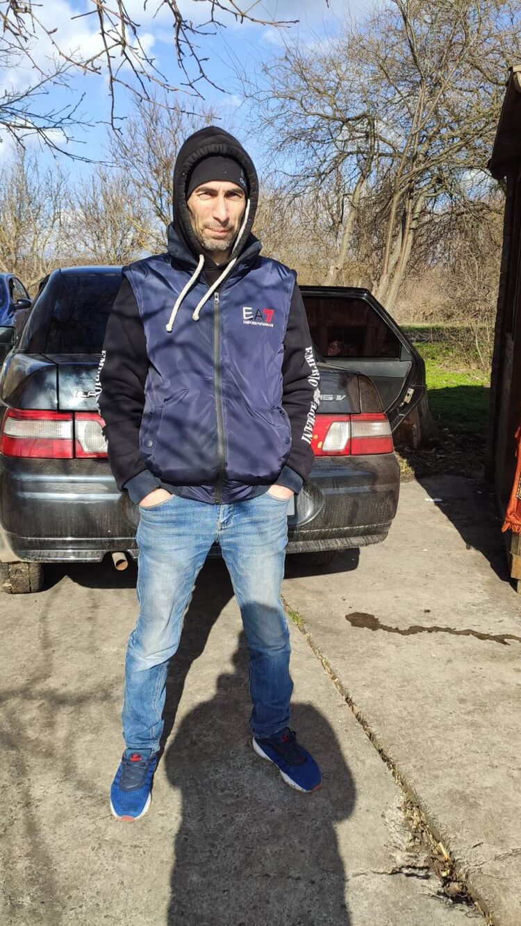  22685570  , 42 ,    
