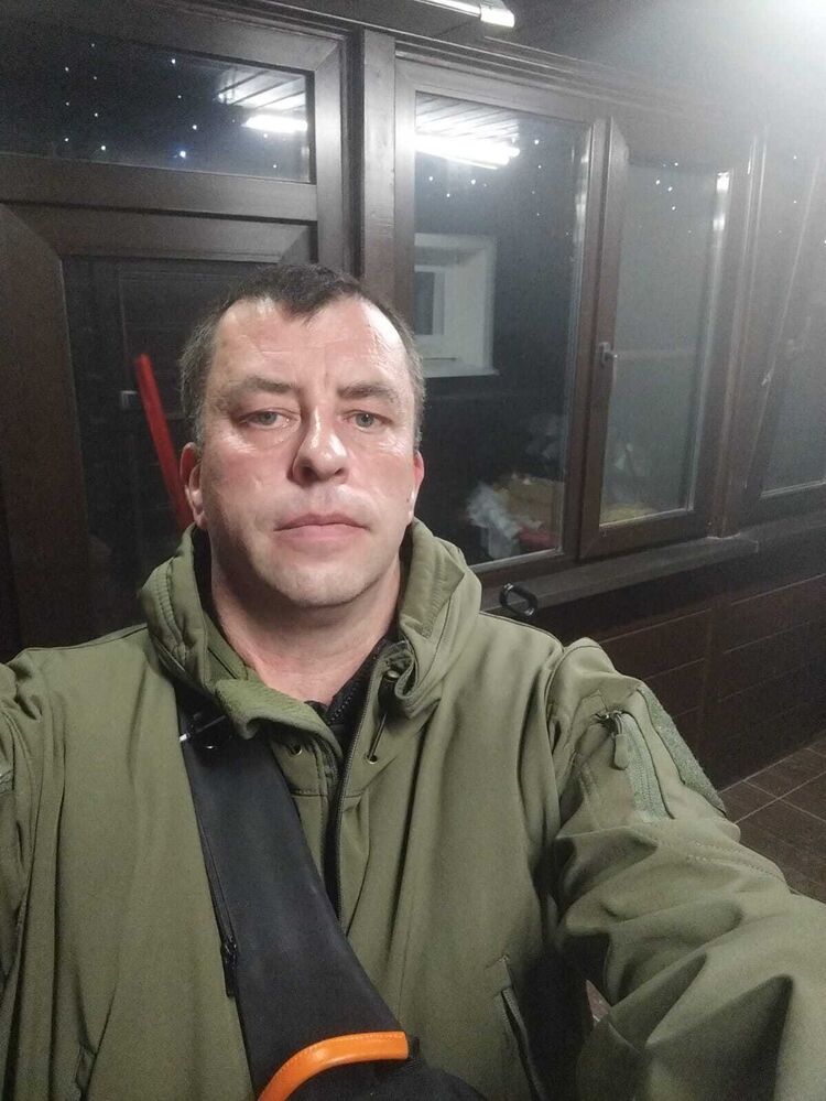  38744970  Vasiliy, 47 ,    