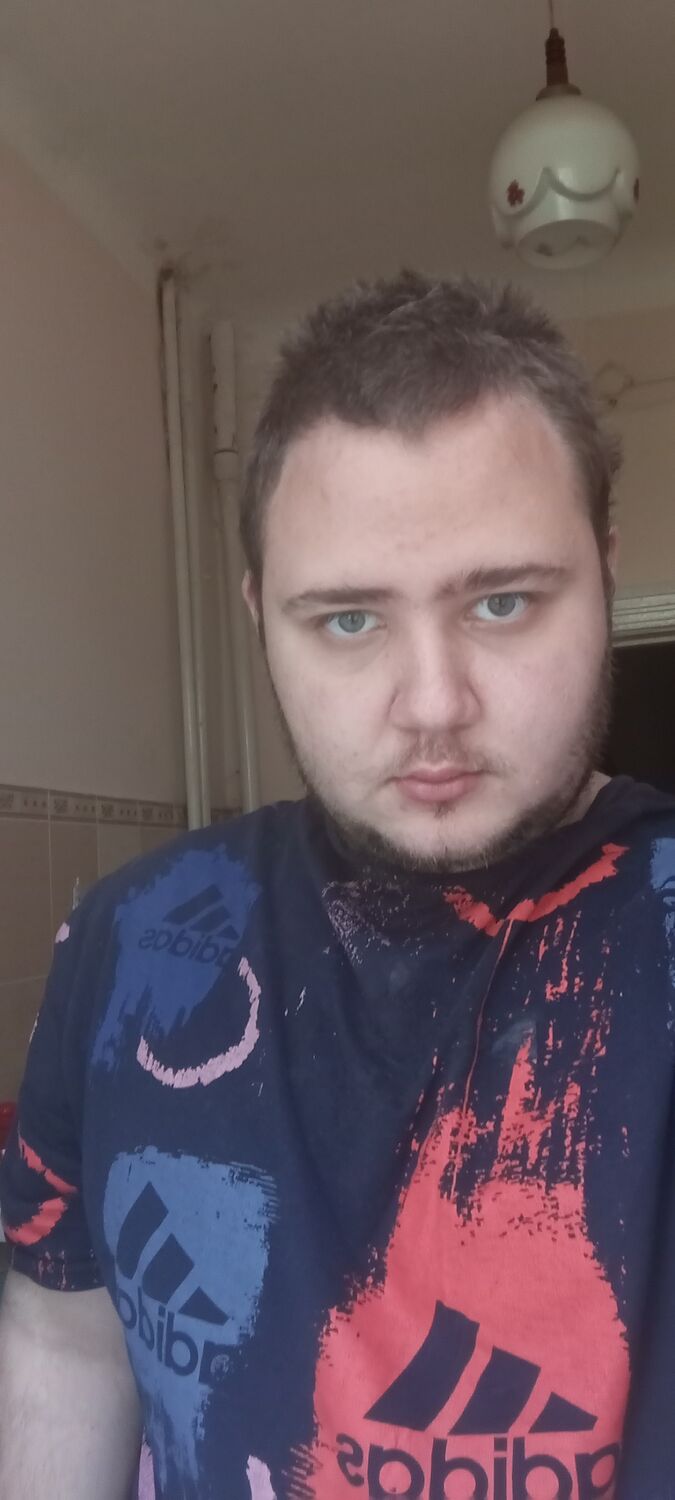  46332240  Artem, 20 ,    --