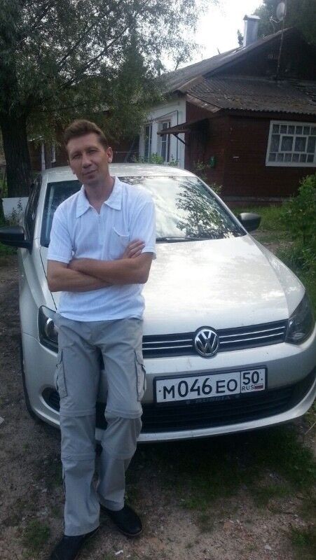  11065790  Oleg, 52 ,    