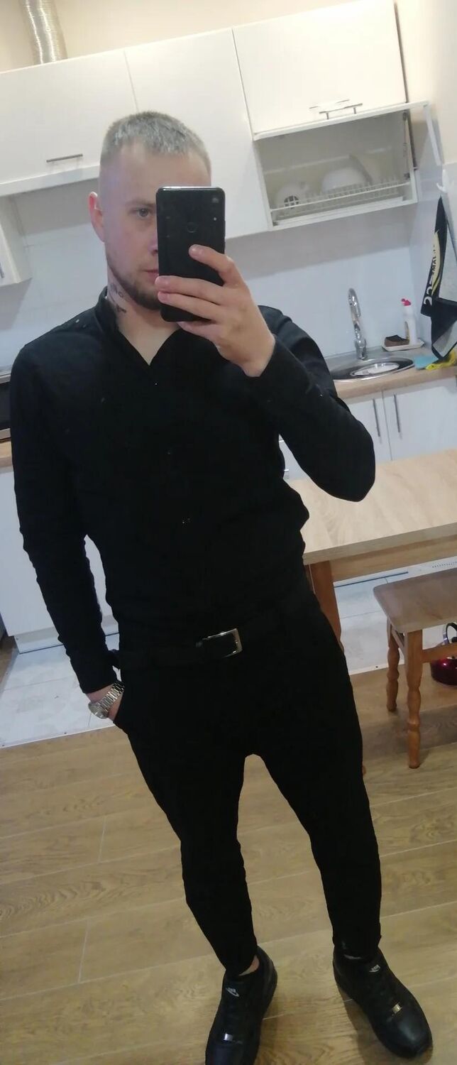  32976690  Vadim, 26 ,    