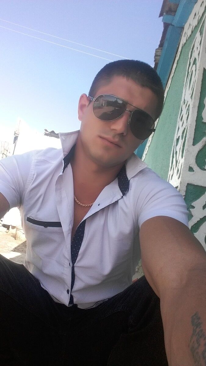  10952830  Laiv, 36 ,    