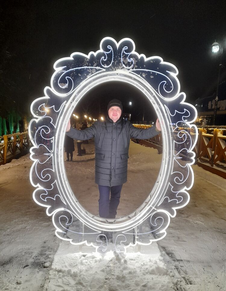  ,   Andrei, 33 ,   ,   , c 