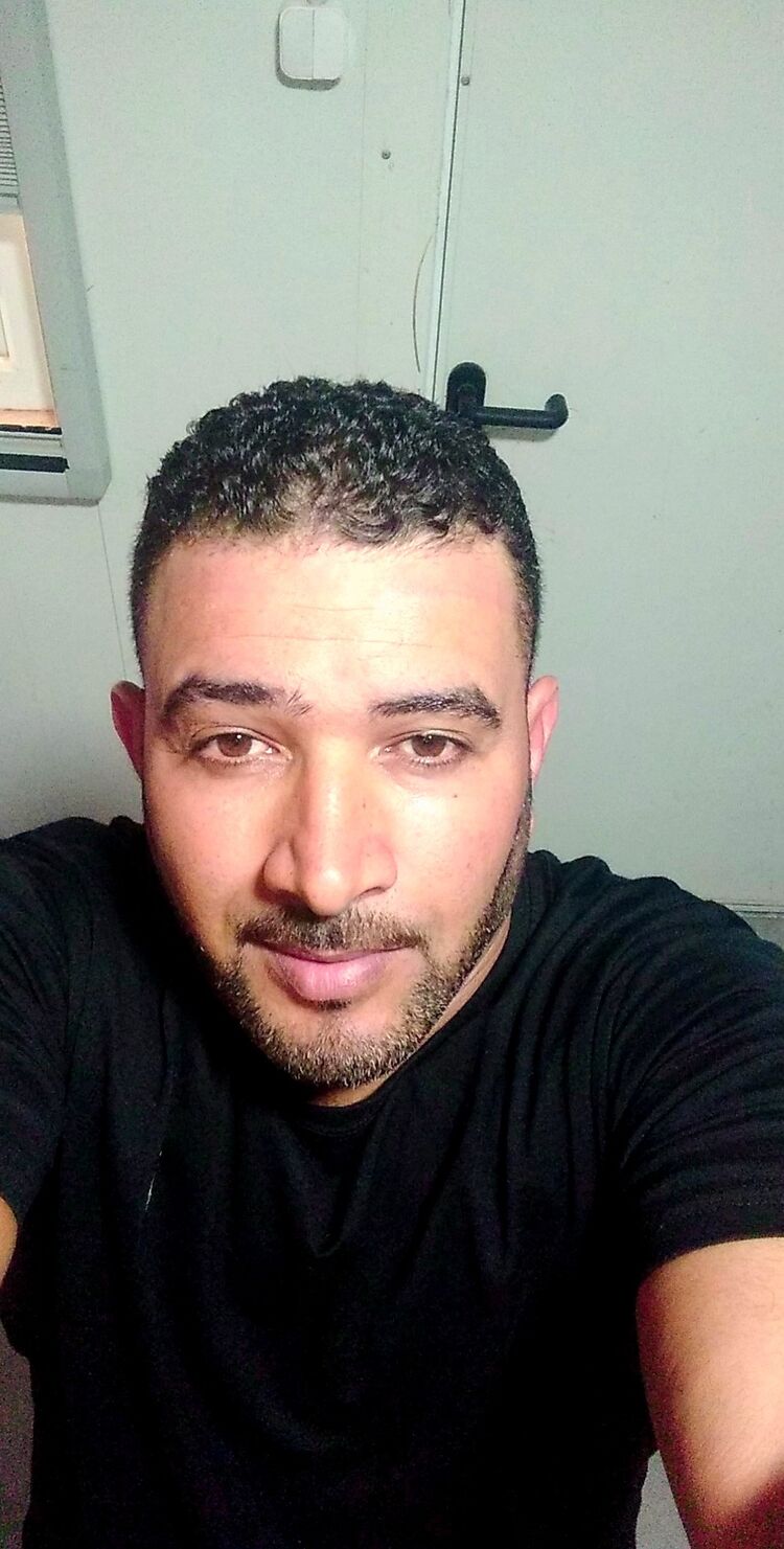  Algiers,   Amine, 36 ,   ,   