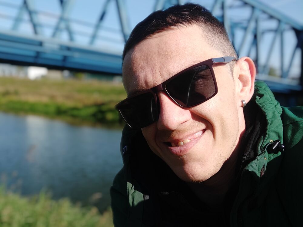  24349510  , 39 ,    Novy Jicin