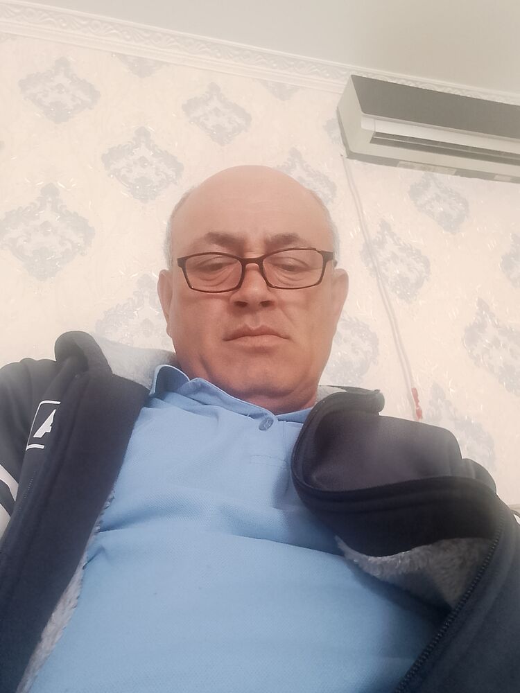  50274640  Mubariz, 55 ,    
