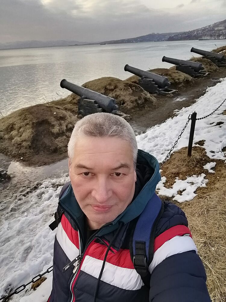  38288130  , 60 ,    -