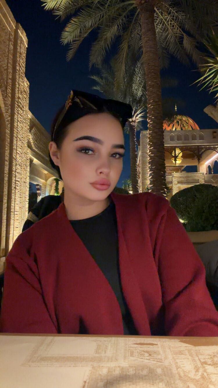 ���� 55886400 ������� Anna, 20 ���, ���� ���������� � Frankfurt Am Main