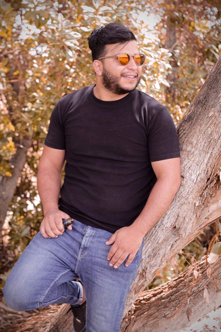  23486410  Hamza, 29 ,    