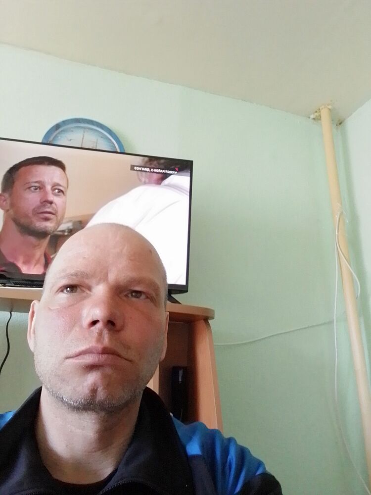  34849460  Oleg, 46 ,    