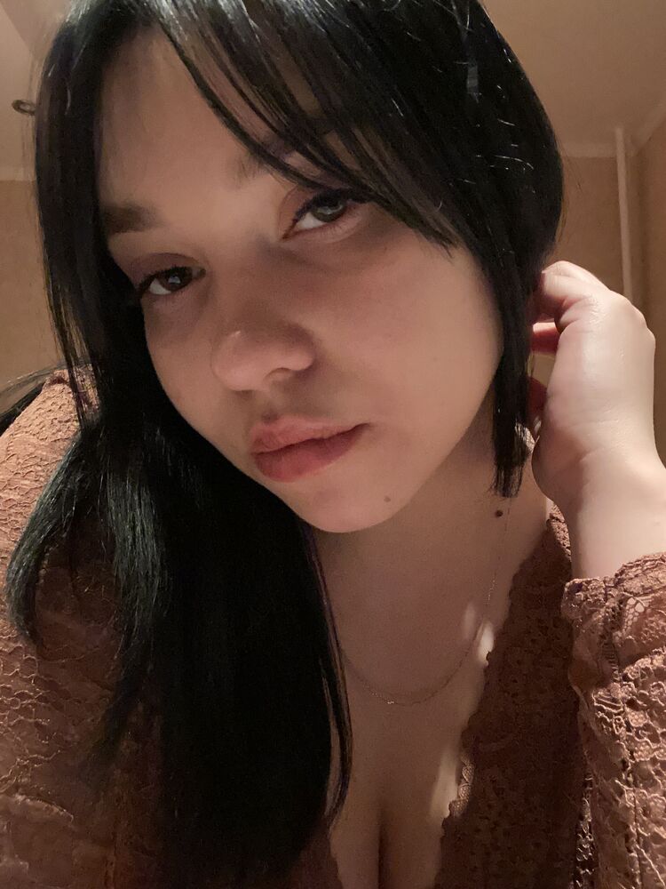  38048890  , 21 ,    