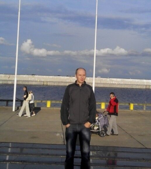  ,   Alex, 48 ,   ,   , c 
