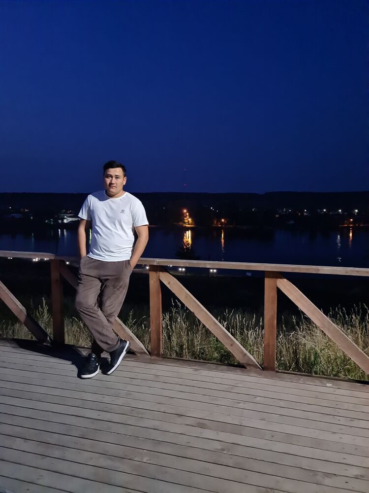  48380370  Musobek, 24 ,    -